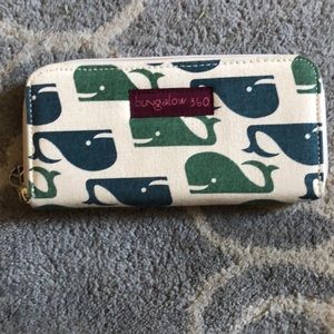 Bungalow 360 Whale wallet